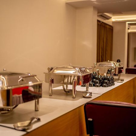 The One Hotel ナーシク エクステリア 写真